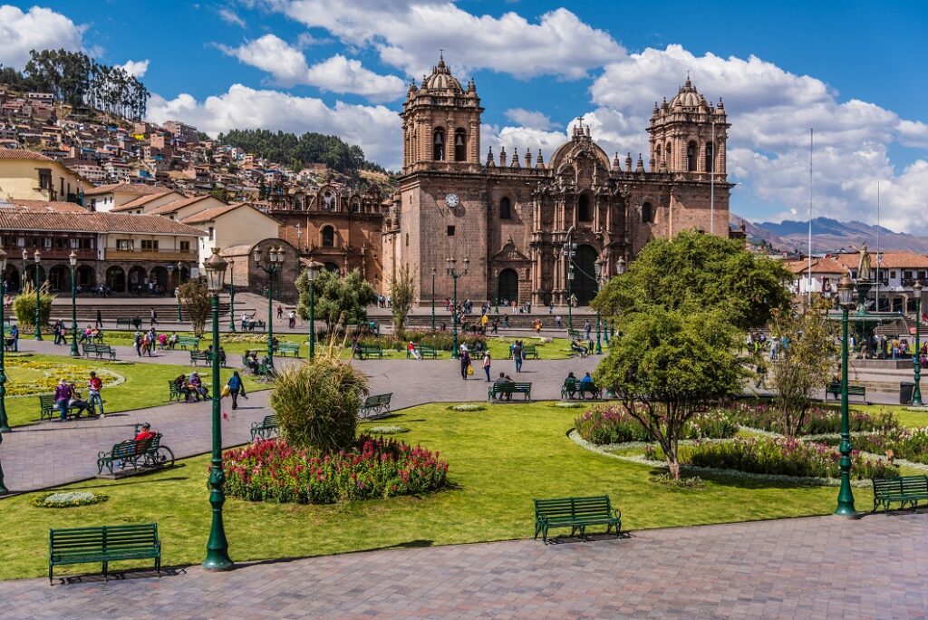 Templo da praça de armas, um dos espaços que pertenciam ao ayllu Sujsu do Inca Wiracocha