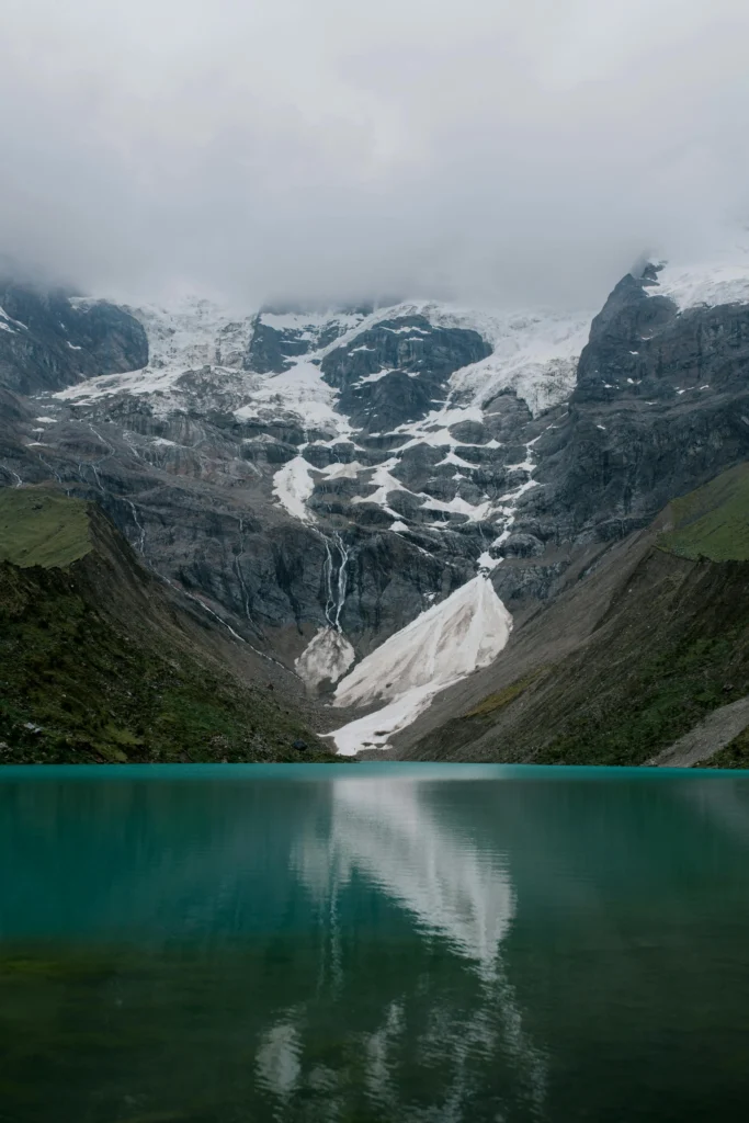 Laguna Humantay destino para los amantes del trekking lugar turístico de Cusco