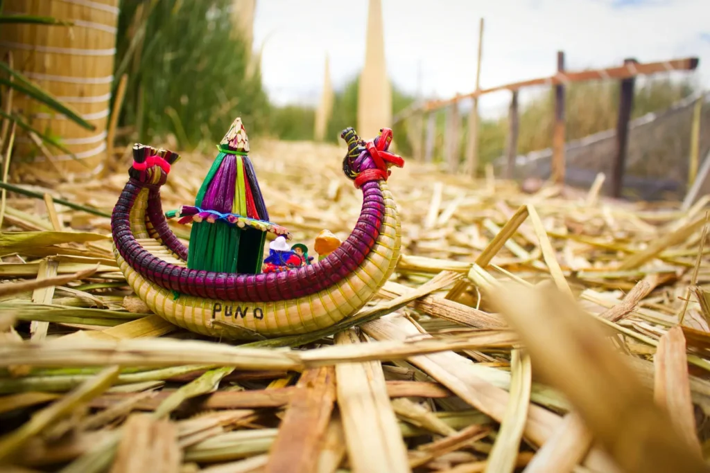 Artesanato nas ilhas do Lago Titicaca em Puno