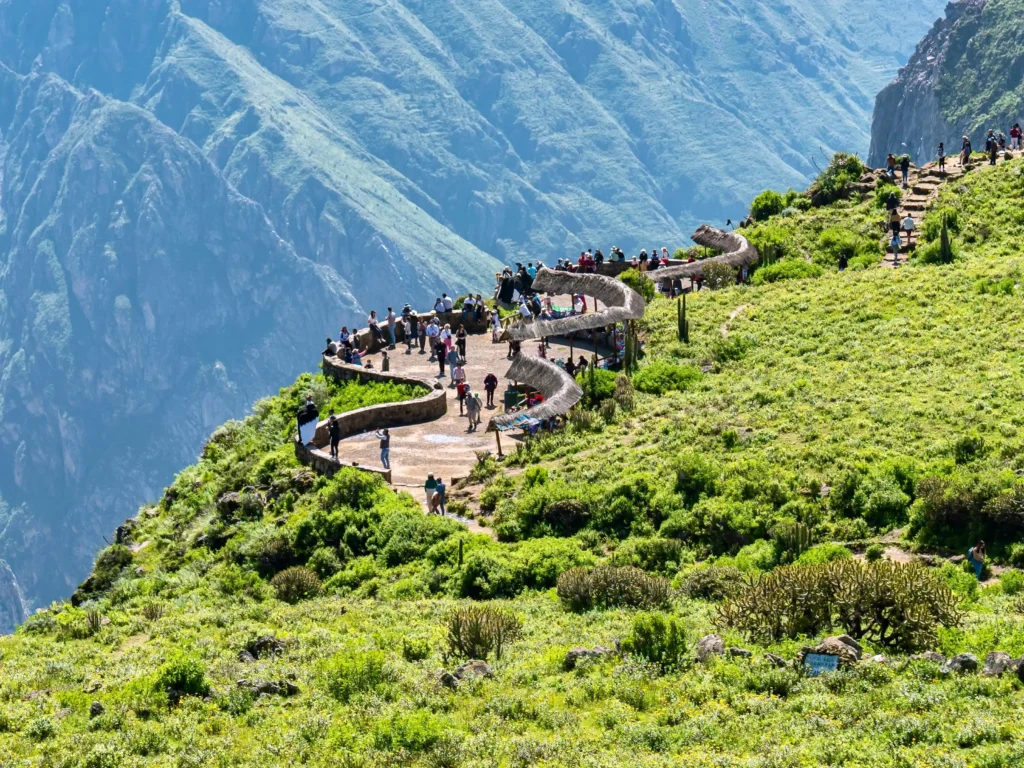 El gran Cañón del Colca en Arequipa uno de los lugares turísticos del Perú