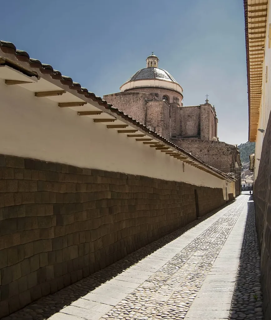 Amaru Kancha, o Recinto da Serpente, um templo inca próximo à praça principal de Cusco