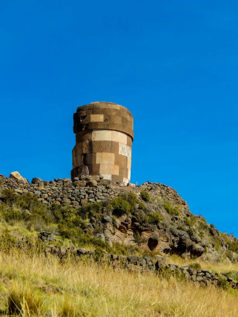 Uma das Chullpas do Complexo Arqueológico de Sillustani