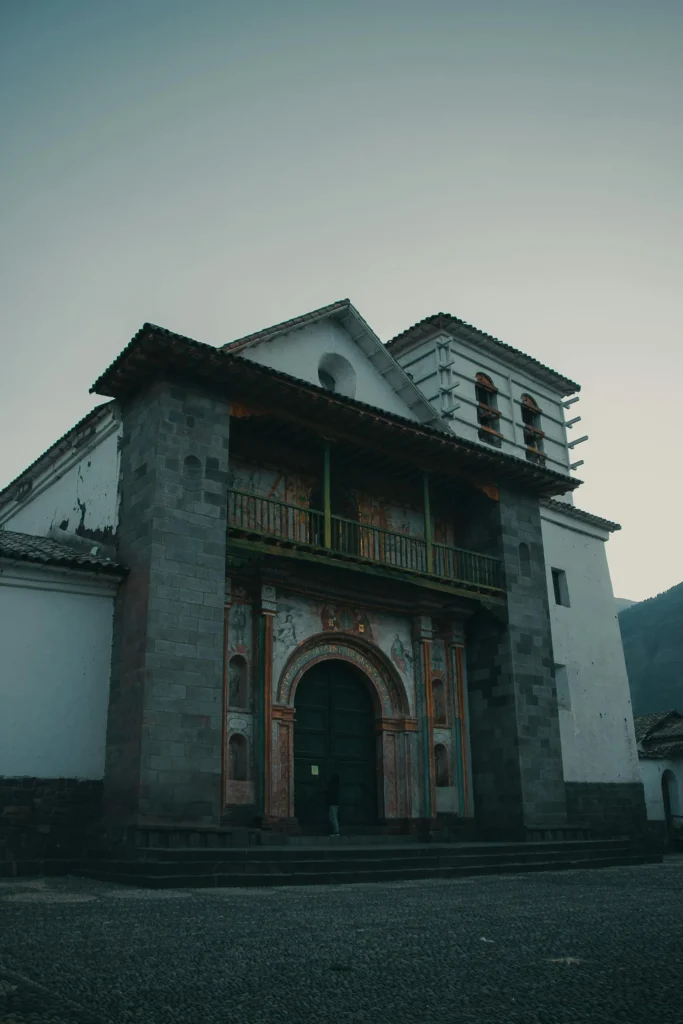 Igreja São Pedro Apóstolo, conhecida como a Capela Sistina da América por seus impressionantes afrescos barrocos