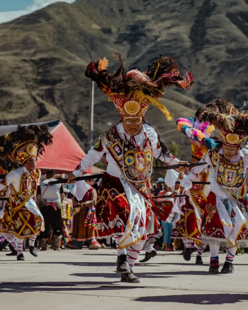 El Qhapaq Ch'uncho danza principal en la fiesta de la Virgen del Carmen