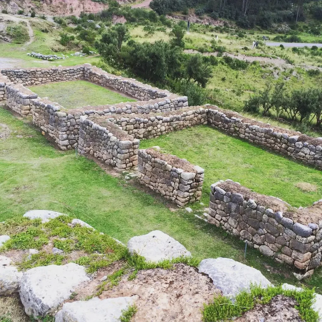 Enclosures designated for defense and logistics in the Puca Pucara Archaeological Complex.