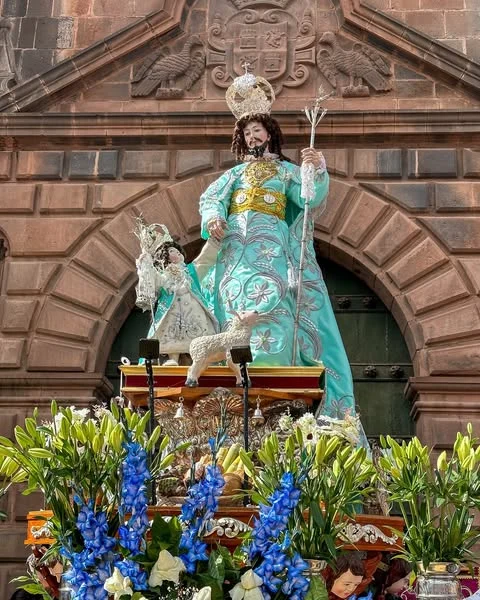 San José de la parroquia de Belén frente a la iglesia por la festividad del Corpus Christi