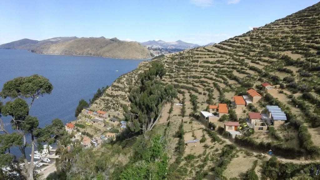 Casas na Ilha do Sol no Lago Titicaca