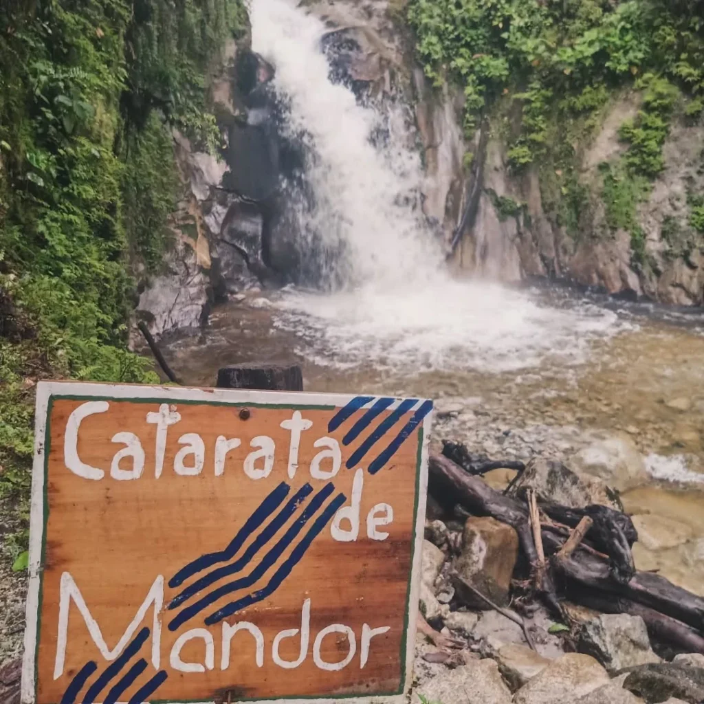 catarataMandoAguasCalientes