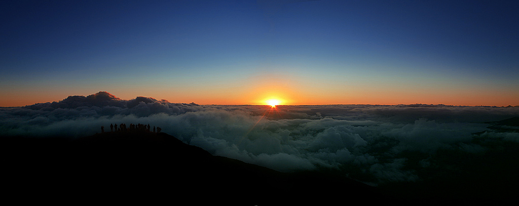 amanecer 3 cruces en cusco