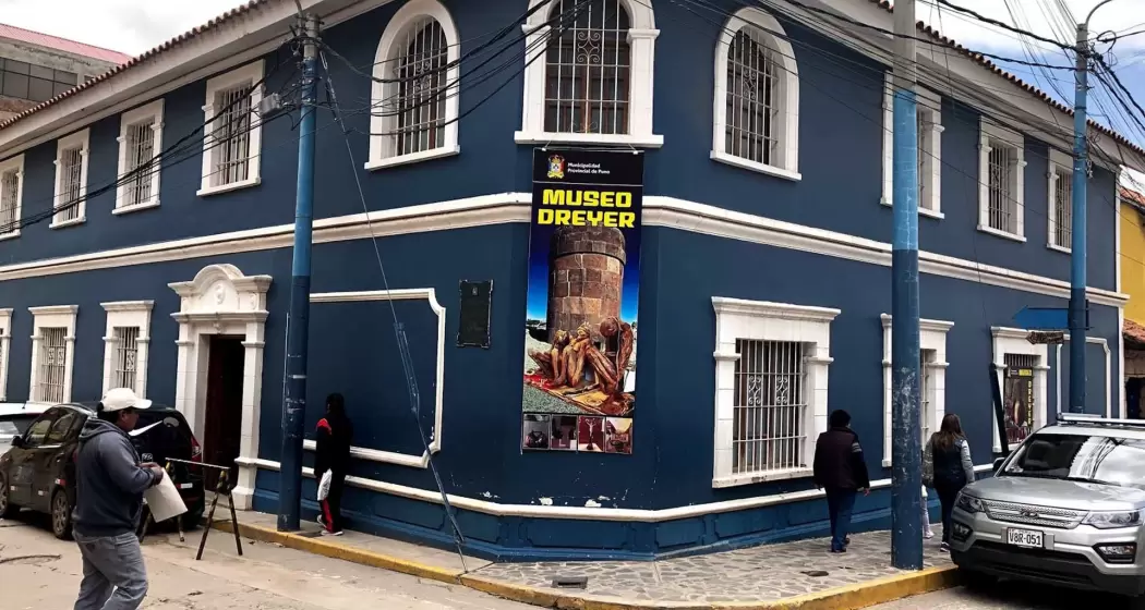 Main entrance of the Carlos Dreyer Municipal Museum in Puno