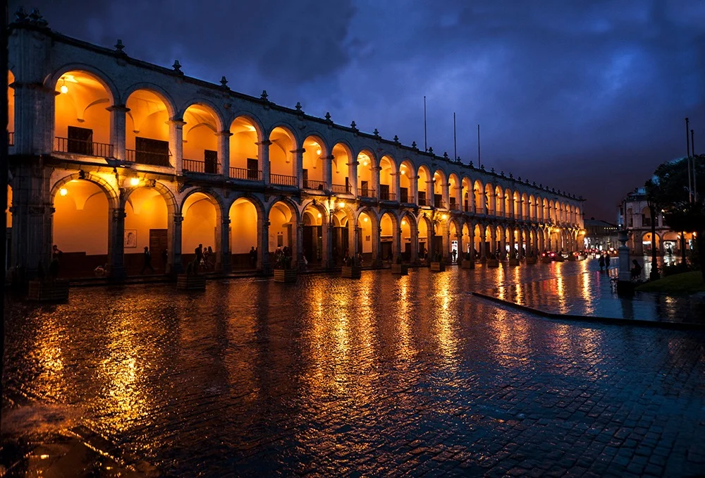 Iluminados en Plaza de Armas Arequipa Illuminated in Main Square Arequipa