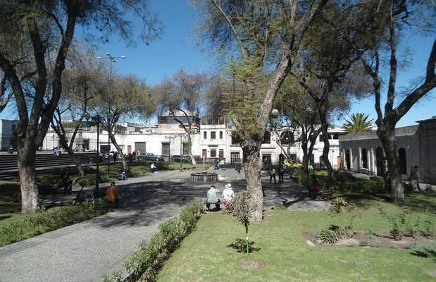 Plaza San Francisco de Arequipa