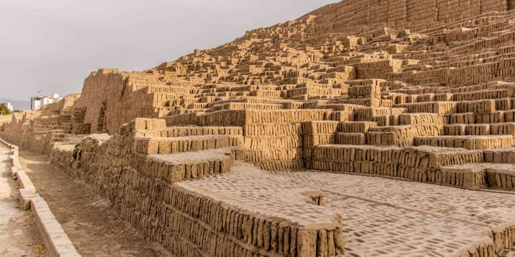 huaca pucllana