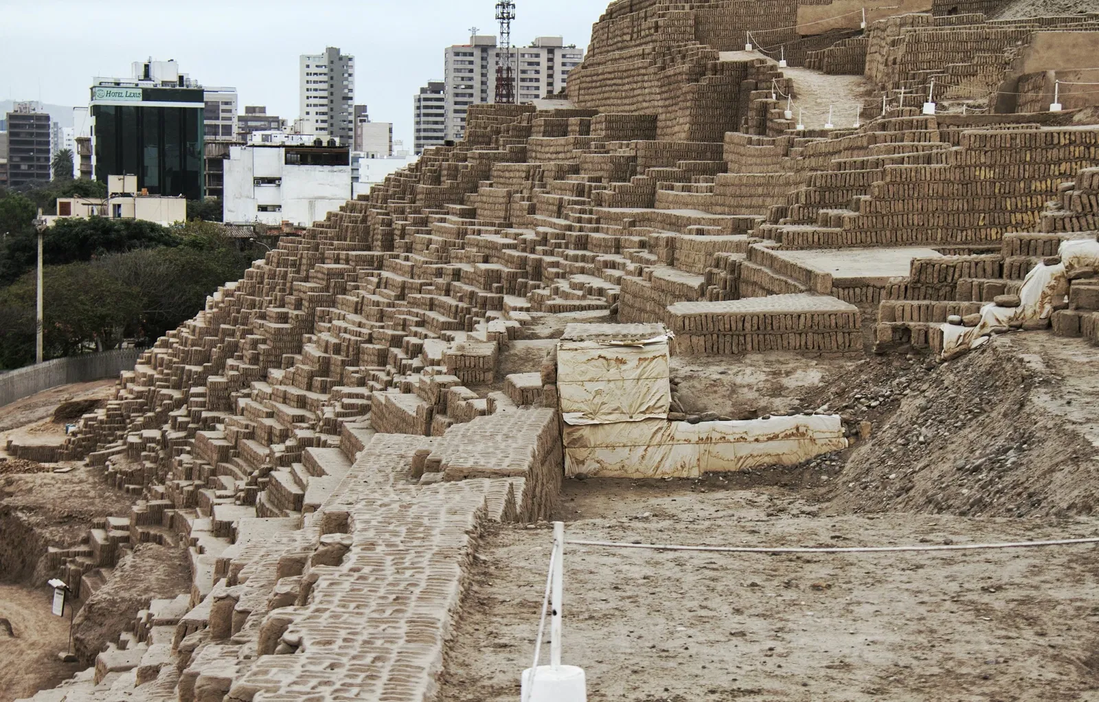 museo huaca pucllana Huaca Pucllana Museum