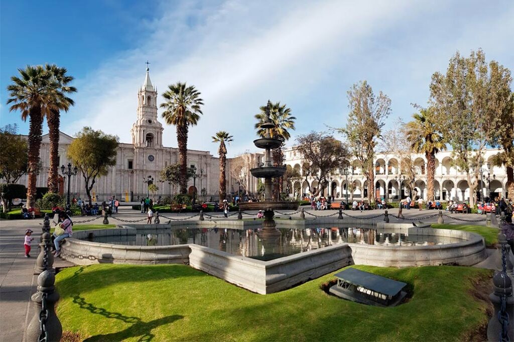 plaza arequipa