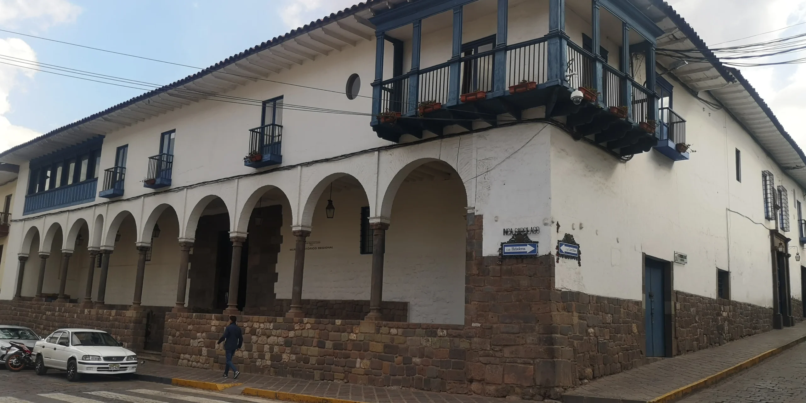 Fachada historica del Museo Casa Garcilaso en Cusco scaled Historical facade of the Casa Garcilaso Museum in Cusco