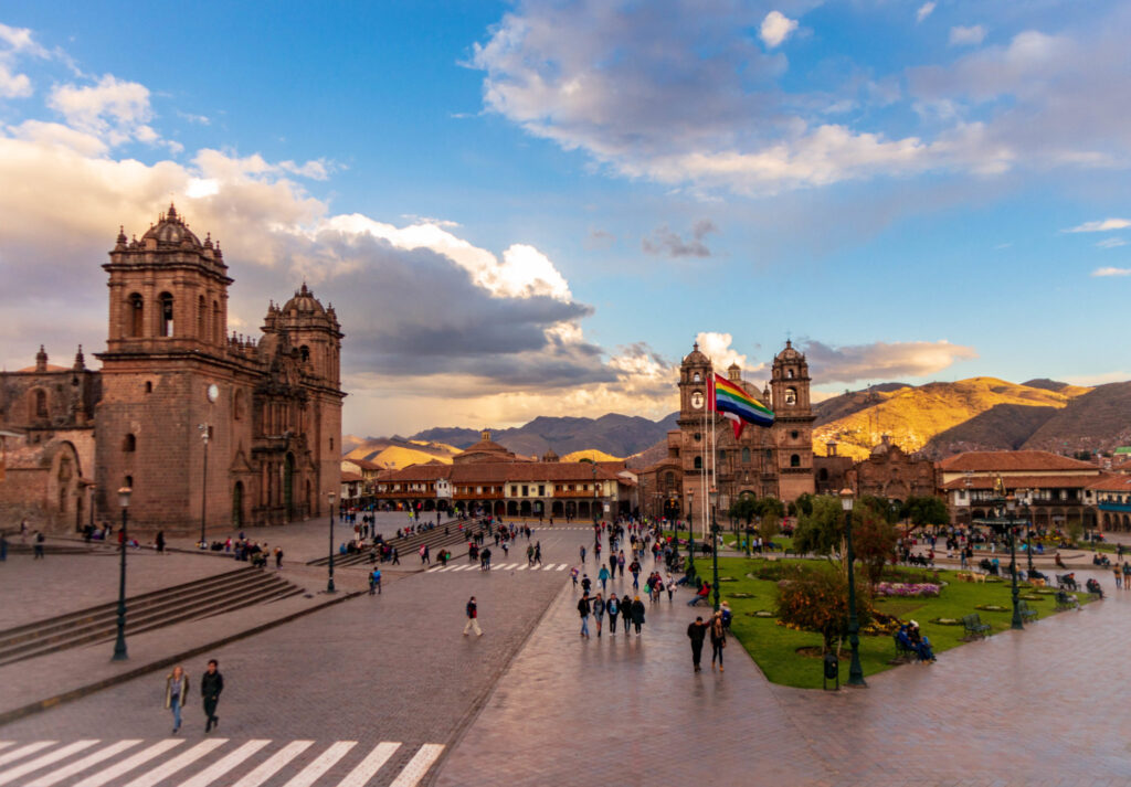 plaza armas cusco