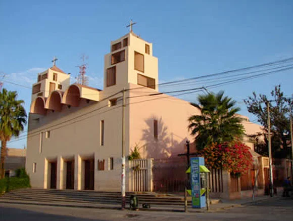 Iglesia de Santiago Apostol Santiago Apóstol Church