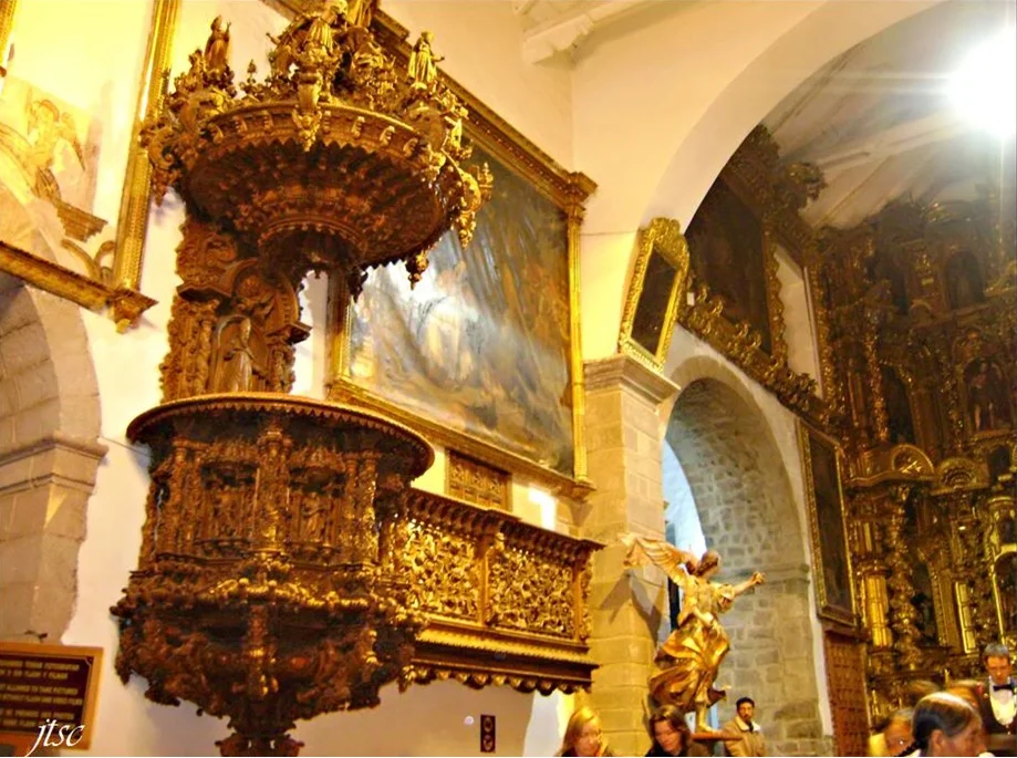 Pulpito en la iglesia de San Blas Pulpit in the Church of San Blas