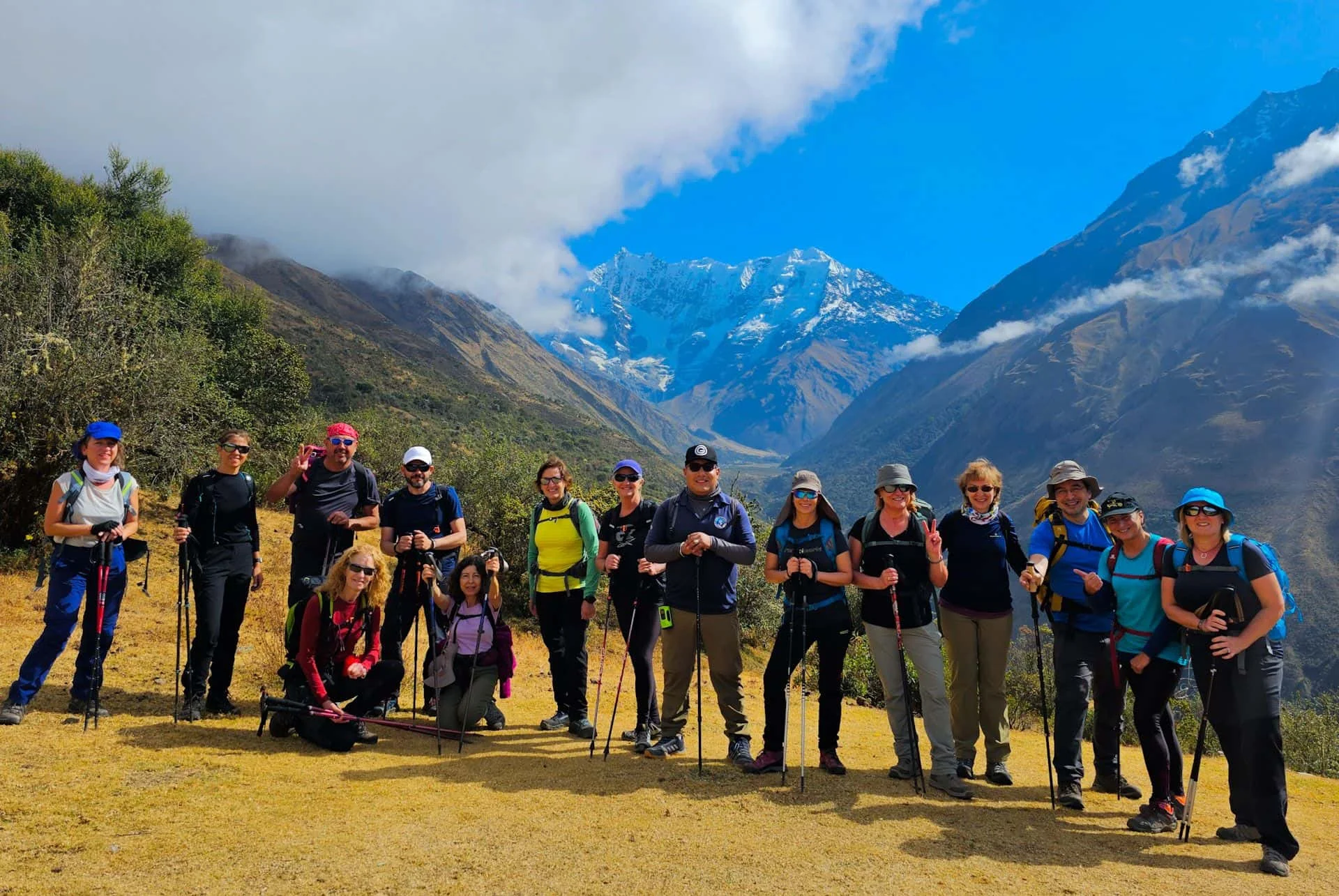 Trekking en ruta Machu Picchu Trekking on the Machu Picchu route