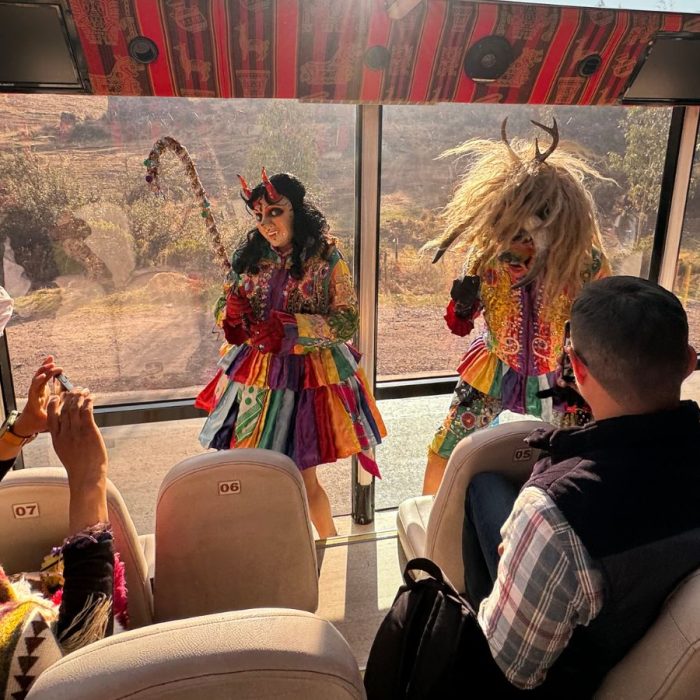 bus cusco 180°