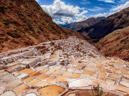 excursion-to-moray-and-the-salt-mines-of-maras-1200x700