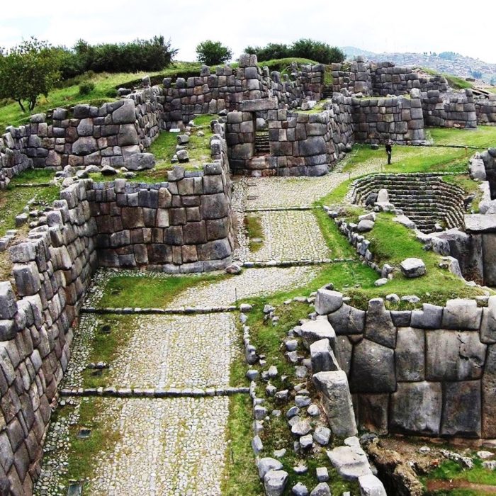 sacsayhuaman-city-tour